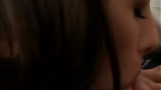 Соблазнение клиента снятыми трусиками