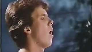 Паренек со зрелой женщиной